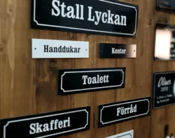 Kategoribild för Stallskyltar