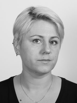 Dineta Dukate-Stanga