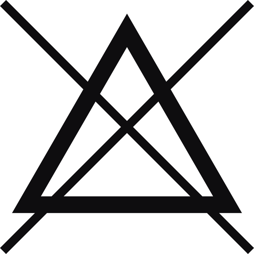 
Datorskuren dekal. Tvättråd.

En överkorsad triangel betyder att materialet inte tål blekning. Om du hittar den här symbolen ska du se till att använda ett bra kulörtvättmedel, eller ett tvättmedel utan optiska blekmedel som bleker dina kläder.