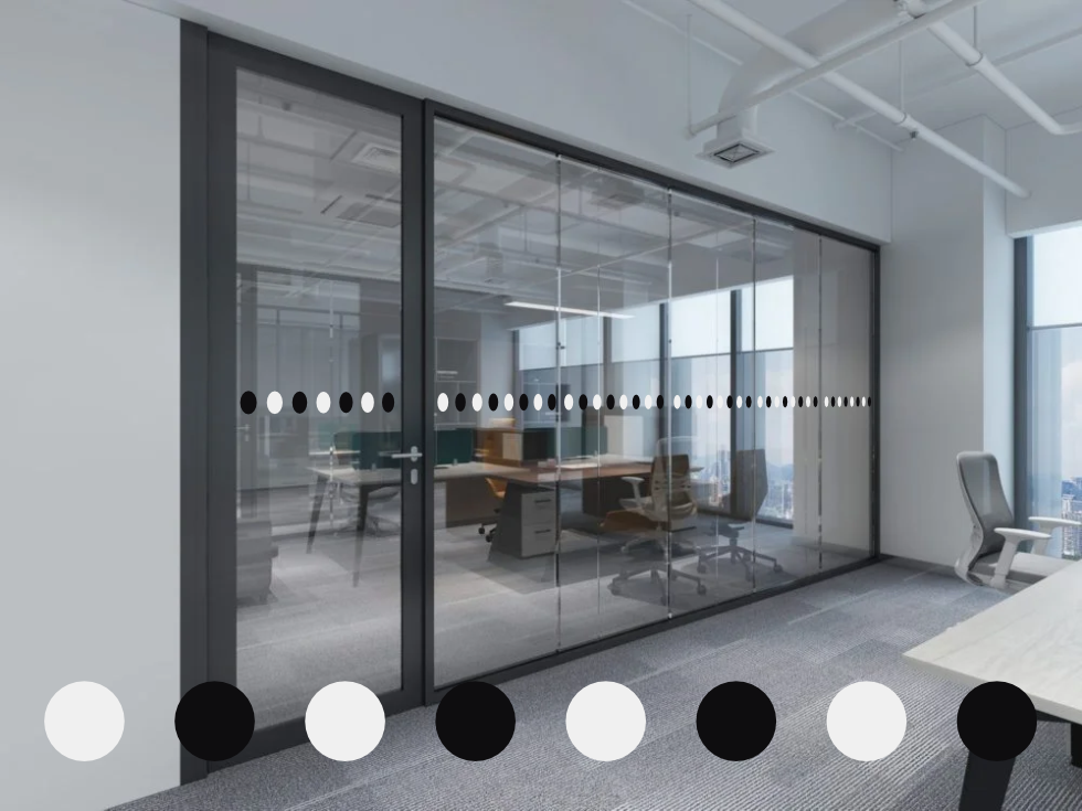 Kontrastmarkering Bollar <div style="text-align:left;">
  <p>
    Ge dina glasytor ett både snyggt och funktionellt lyft med vår 
    <strong>kontrastmarkering i form av 2-färgade bollar</strong>. 
    Dekalen är datorsku